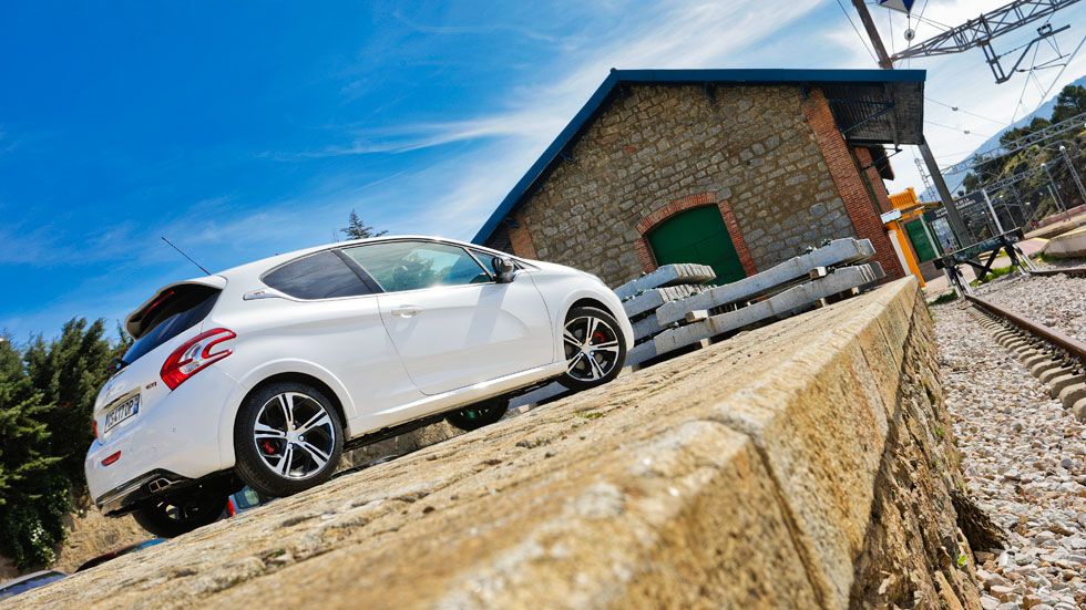 Prueba: Peugeot 208 GTi, virtud deportiva