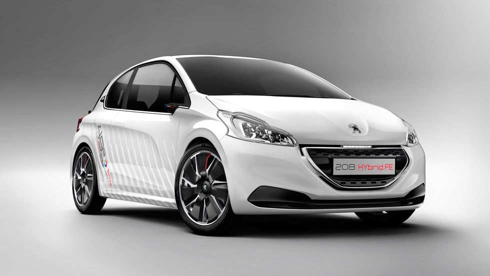 Peugeot 208 HYbrid FE: 1,9 litros a los 100 km