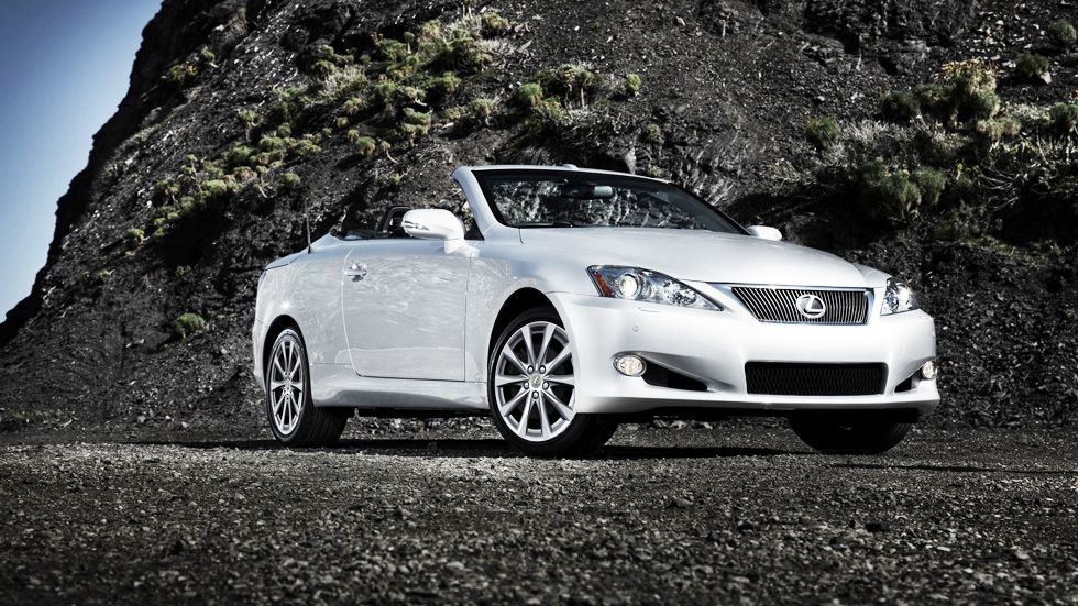 Lexus IS C 2014, presume de descapotable