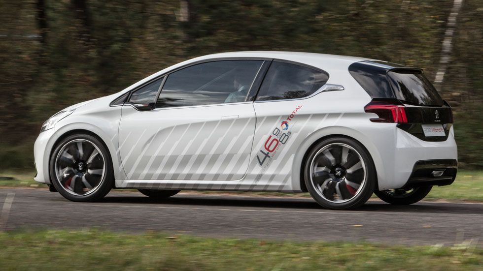 Contacto: Peugeot 208 Hybrid FE, correr sin gastar