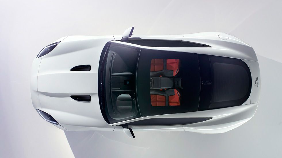 Jaguar F-Type Coupé: el espectáculo continúa