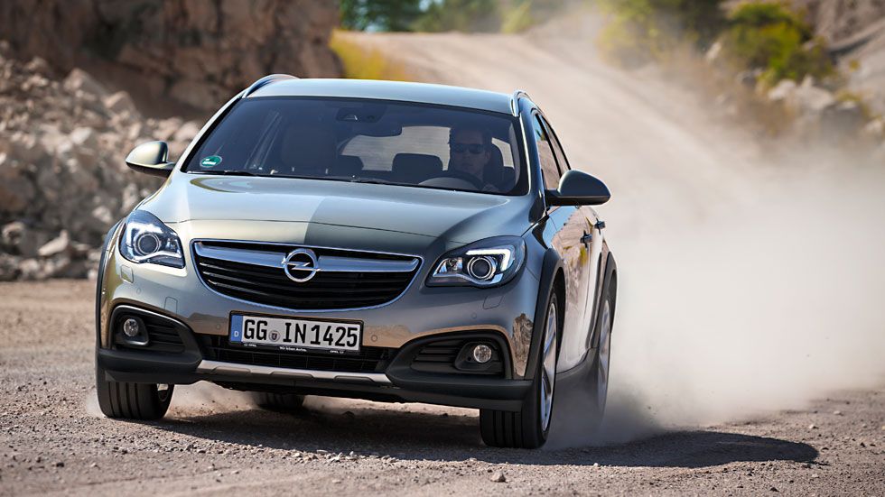 Contacto: Opel Insignia Country Tourer, listo para la pista