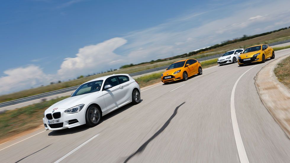Supercomparativa GTI: BMW M 135i, Ford Focus ST, Opel Astra OPC y Renault Mégane R.S.