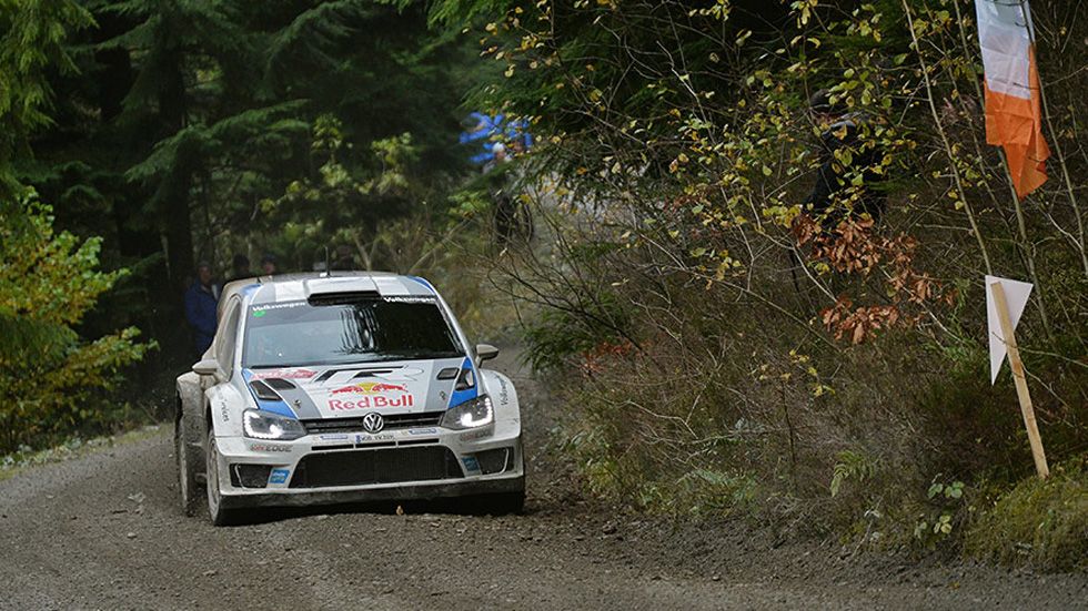 Rallye de Gales – sábado: Ogier controla en cabeza
