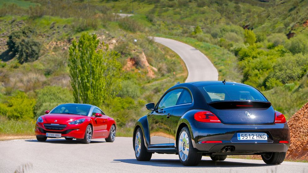 Comparativa: Peugeot RCZ 1.6 THP vs VW Beetle 1.4 TSI