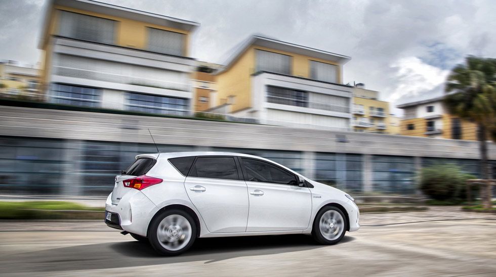 Ventas de coches: enero arranca con descenso en las matriculaciones