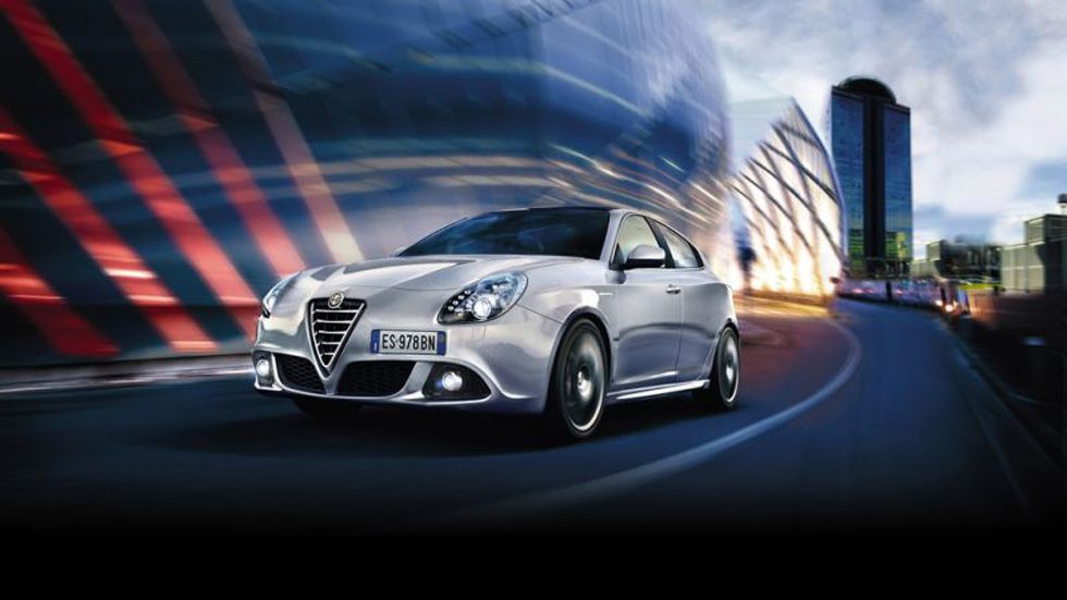 Alfa Romeo Giulietta Super, elegancia deportiva por 14.990 euros