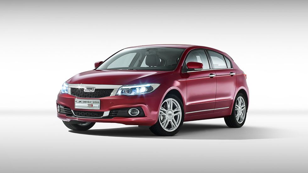 Qoros 3 Hatch: fotos oficiales y detalles