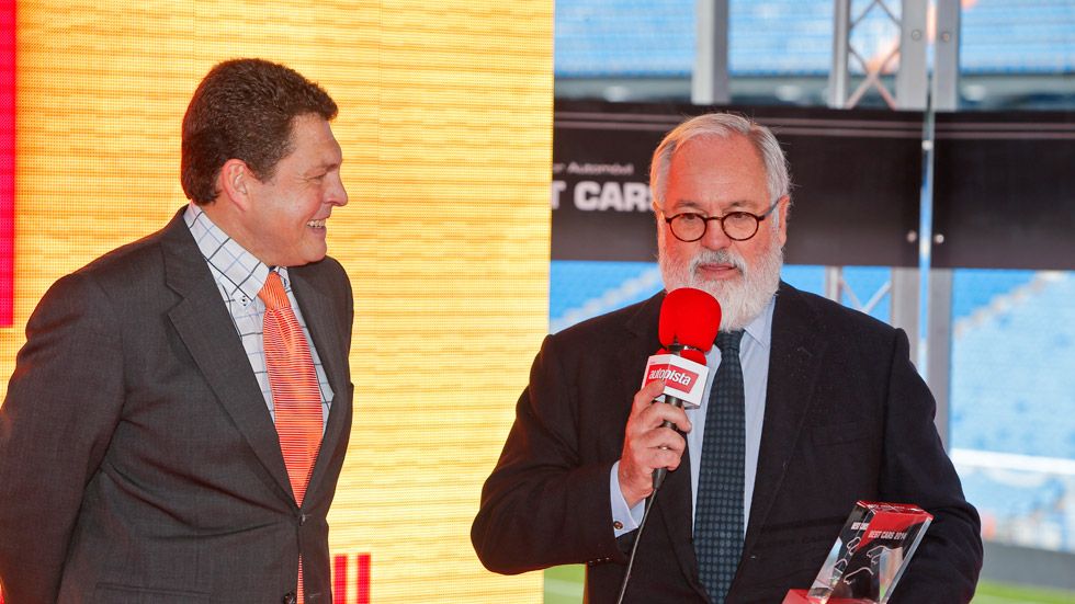 Miguel Arias Cañete, el ‘ministro-piloto’ amante de los clásicos