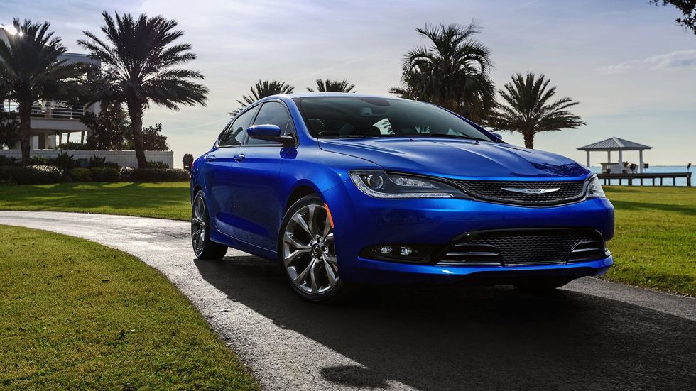Chrysler 200 2015, profunda renovación