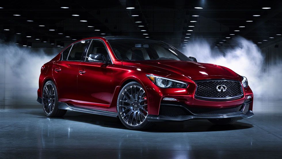 Videonoticia: Vettel pone a punto el Infiniti Q50 Eau Rouge