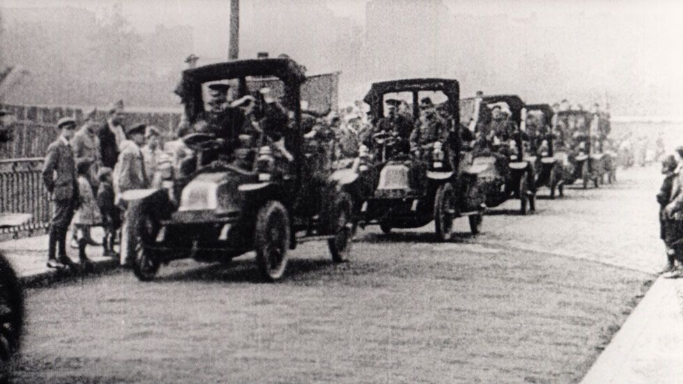 1914: el Renault Taxi Marne entra en la historia