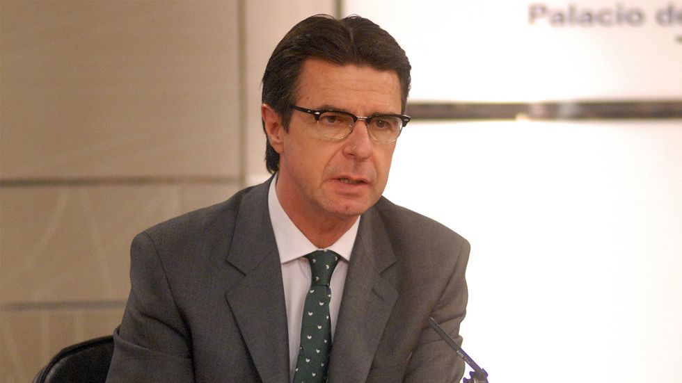 El Gobierno pide a BMW una planta en España
