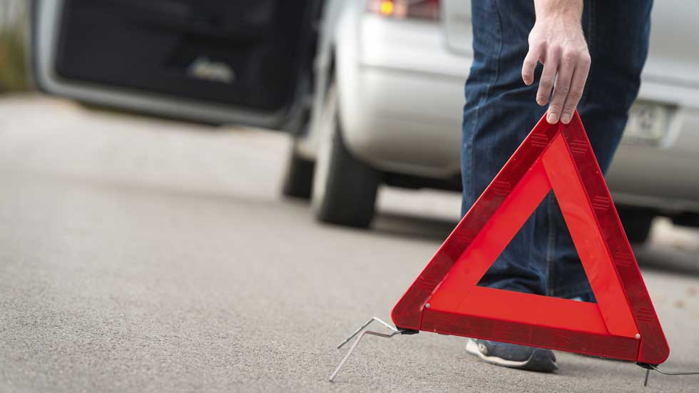 Qué elementos de seguridad necesito para circular con mi coche por Europa
