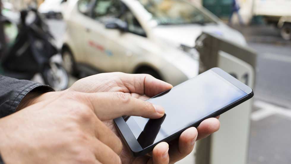 V-Charge, se acabó aparcar, el coche eléctrico lo hará por ti