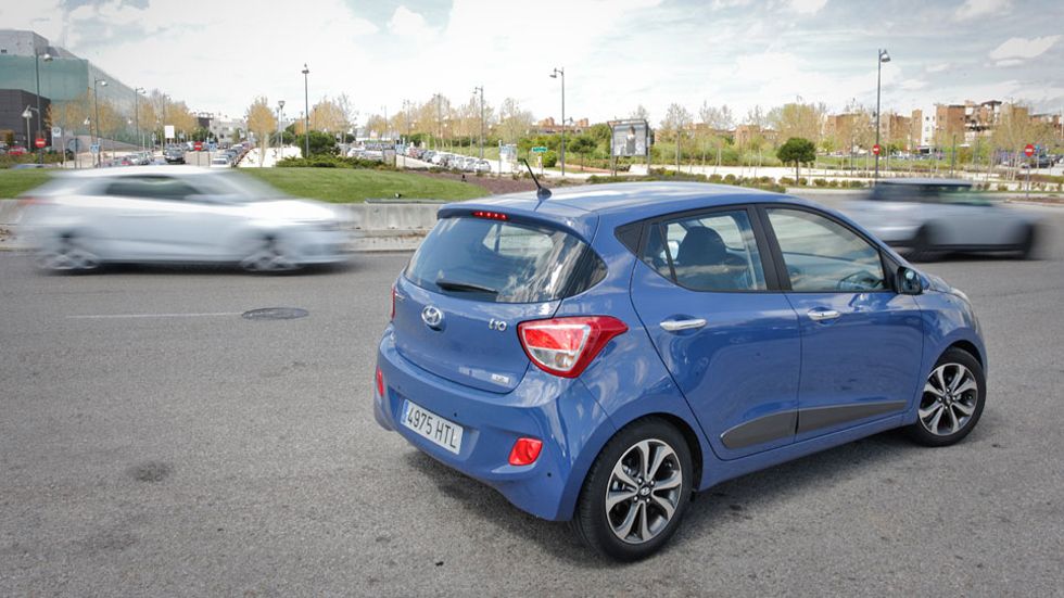 Prueba: Hyundai i10 1.2 MPi Style, a pie de calle