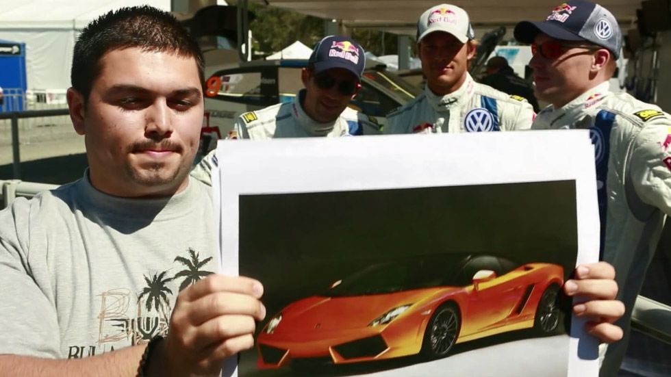 Vídeo: el hombre que imita el sonido de coches de carreras