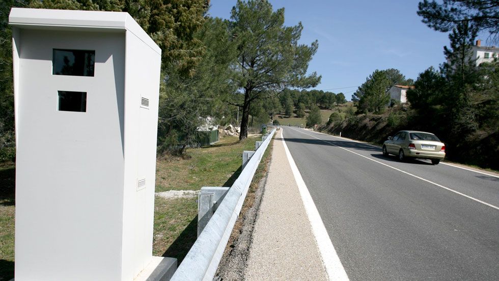 Retiradas las polémicas multas a conductores por girar la cabeza al ver un radar