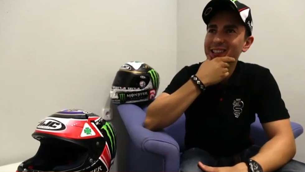 Entrevista: nos subimos con Jorge Lorenzo en un Alfa Romeo 4C