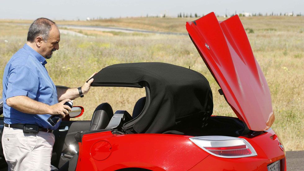 Cómo mantener perfecta la capota de tela o vinilo de tu cabrio