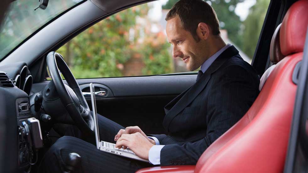 Conexión Wi-fi en el coche, lo más demandado a la hora de alquilar coche
