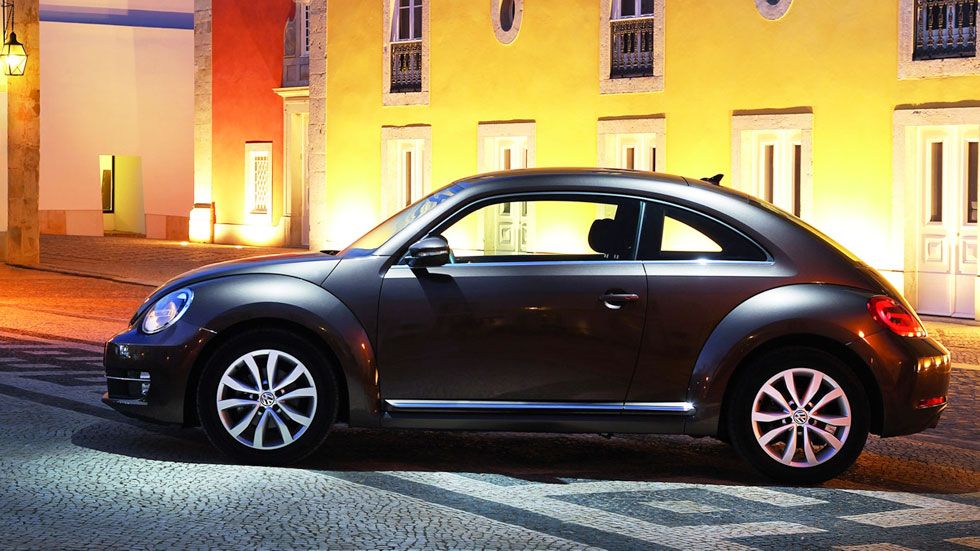 Volkswagen Beetle y Beetle Cabriolet 2015, el Escarabajo más eficiente