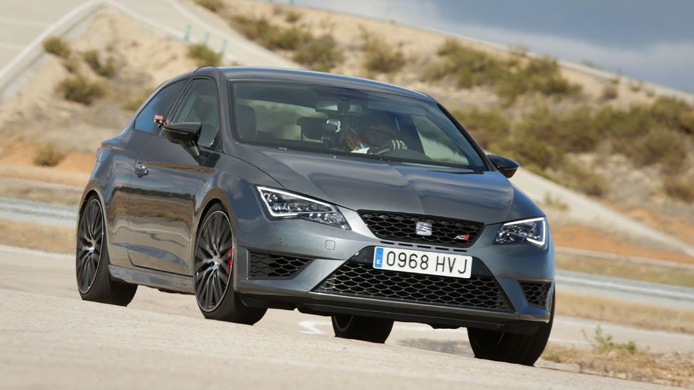 El Seat León FR que supera al Cupra R