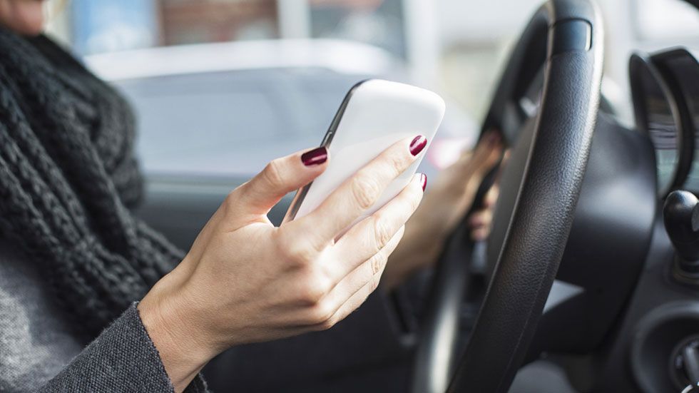 Con estas apps para móvil mejorarás tu conducción