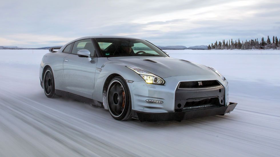 Los Nissan más deportivos lo dan todo sobre nieve