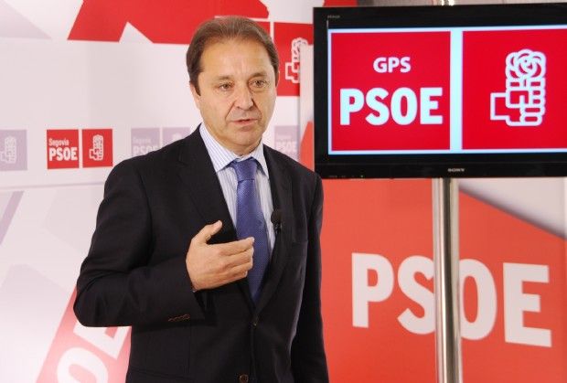El PSOE acusa a Fomento de subvencionar a las autopistas