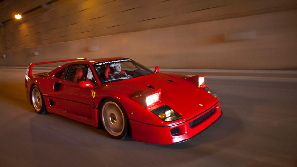 Prueba clásica: Ferrari F40, vieja escuela