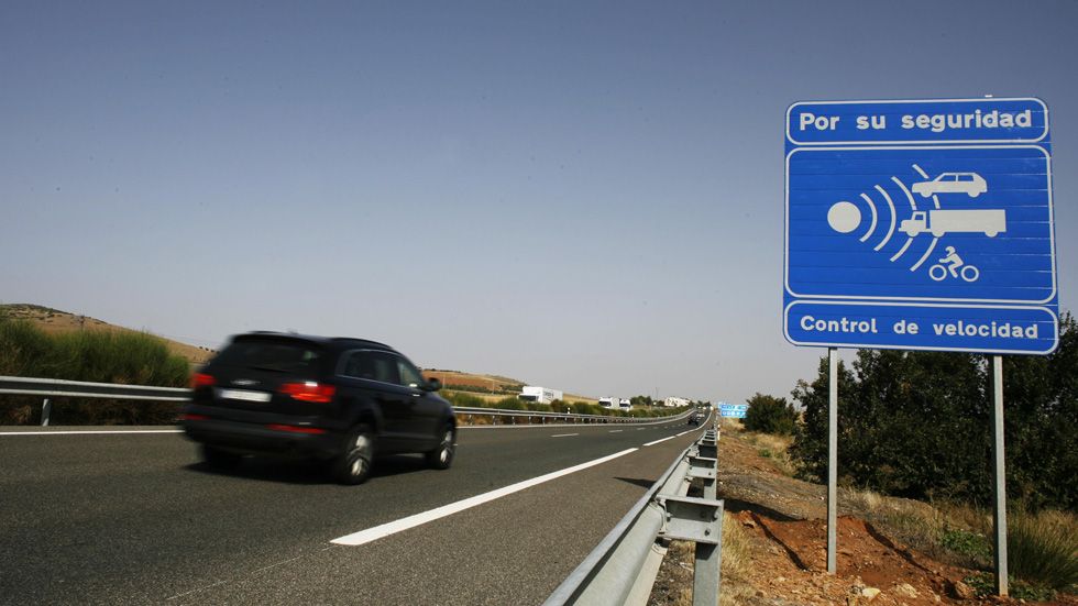 Los radares ya diferencian el tipo de vehículo a multar