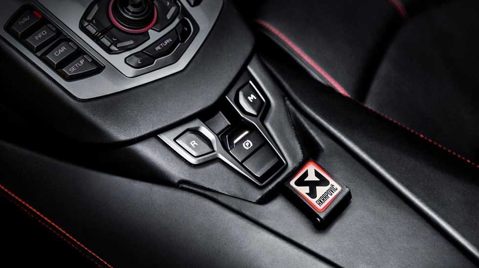 Controla el sonido que sale del escape de tu coche con un botón