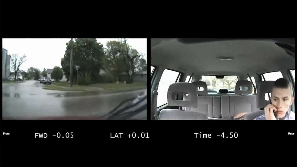 Vídeo: joven distraído al volante, accidente casi seguro