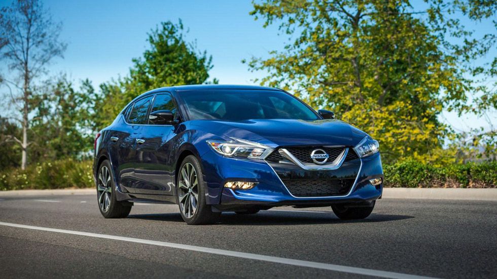 Nissan Maxima 2016, sedán deportivo de 300 CV
