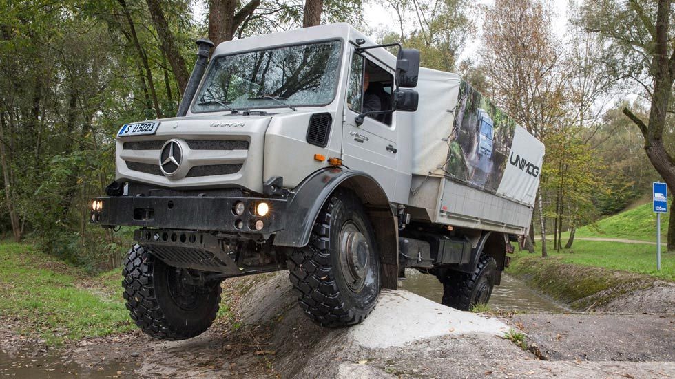 Primera prueba: Mercedes Unimog, navaja suiza sobre ruedas