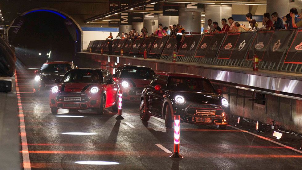 Vídeo: Mini Metro Race, 231 CV en el Metro de Madrid