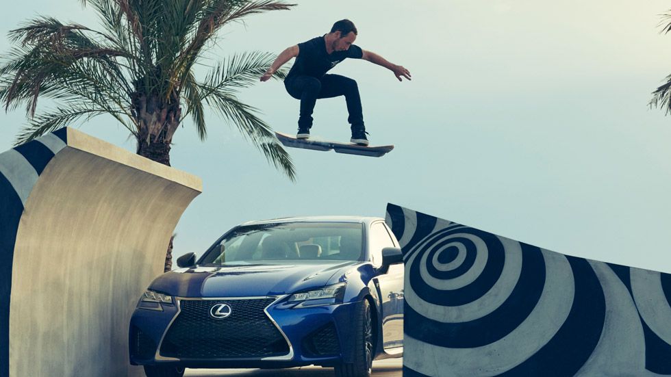 Lexus Hoverboard, el monopatín del futuro ya vuela (vídeo)