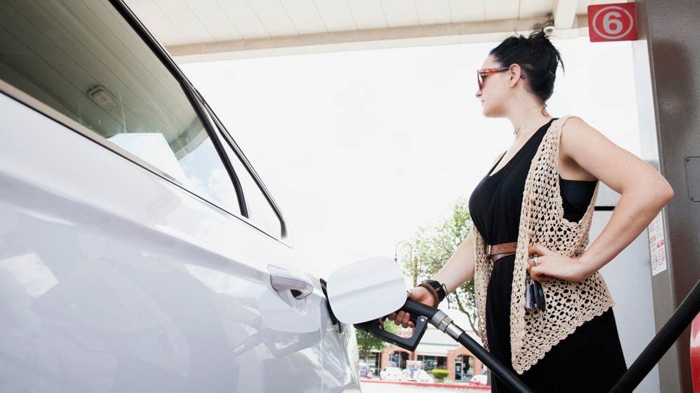 ¿Nos engañan con el consumo de los coches? Según la OCU, sí, y mucho