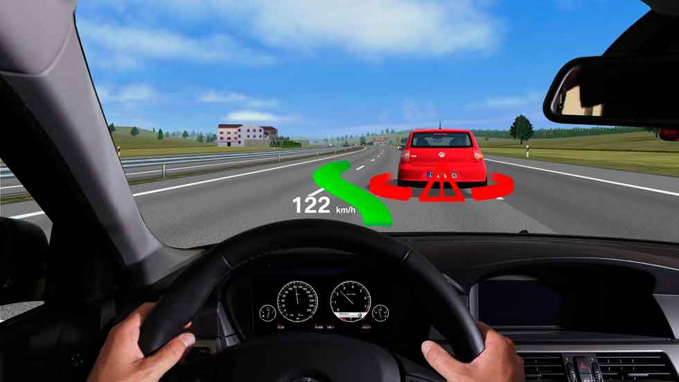 El Head-Up Display, una distracción cuando conduces
