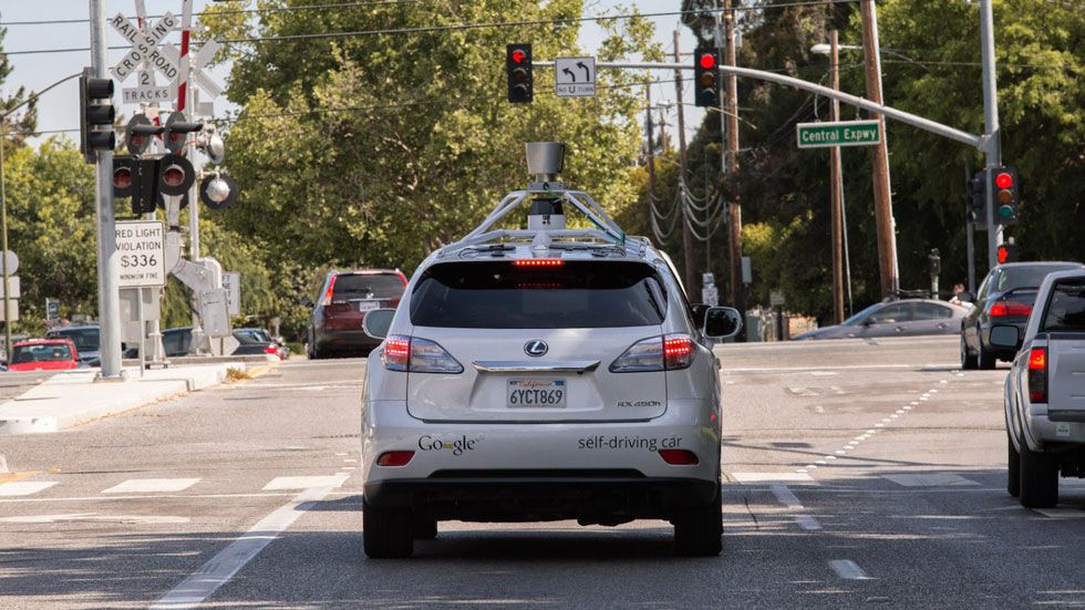 Primeros heridos por un accidente del coche de Google