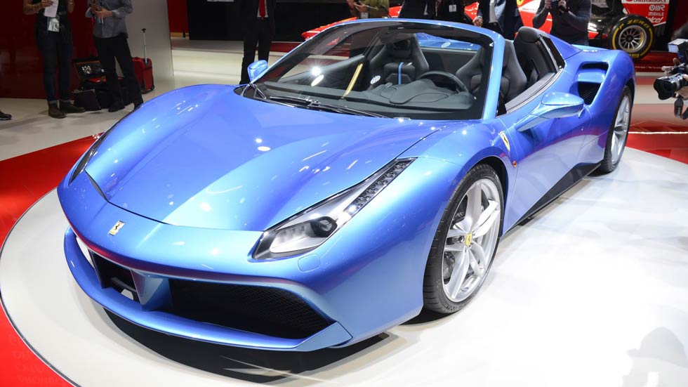 Ferrari 488 Spider, glamour a cielo abierto