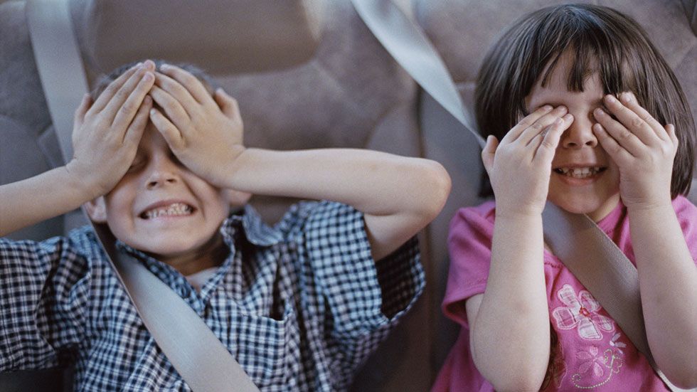 10 cosas que no debes hacer en un viaje en coche