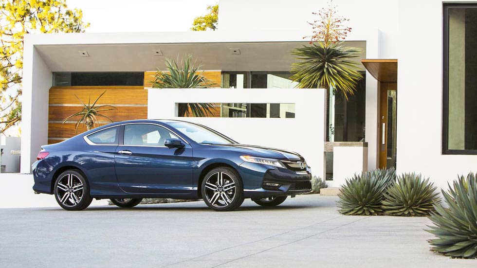 Honda Accord Coupé 2016, actualización estética y técnica