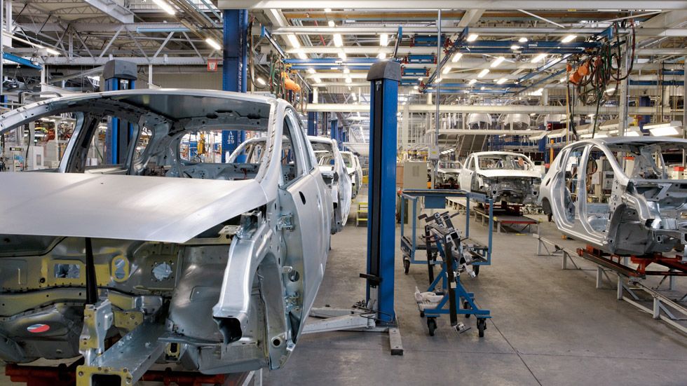 Peugeot no cerrará su fábrica de Madrid
