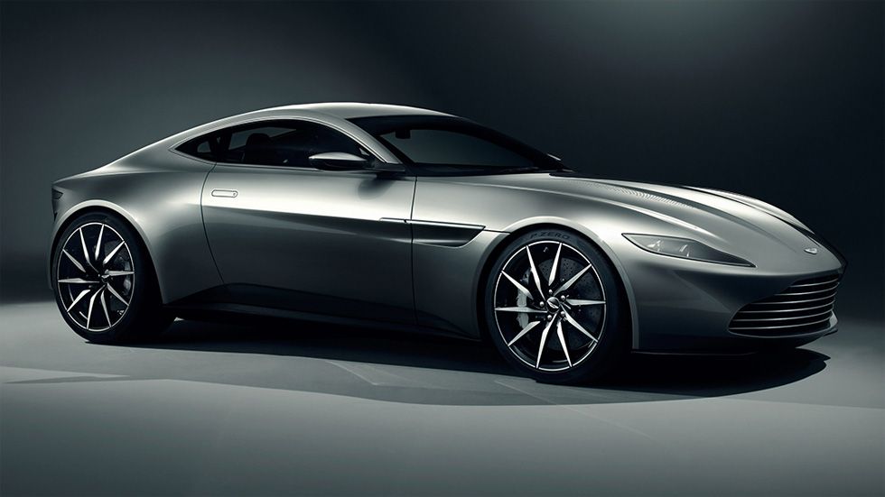 Vídeo: el Aston Martin DB10 de James Bond ya derrapa