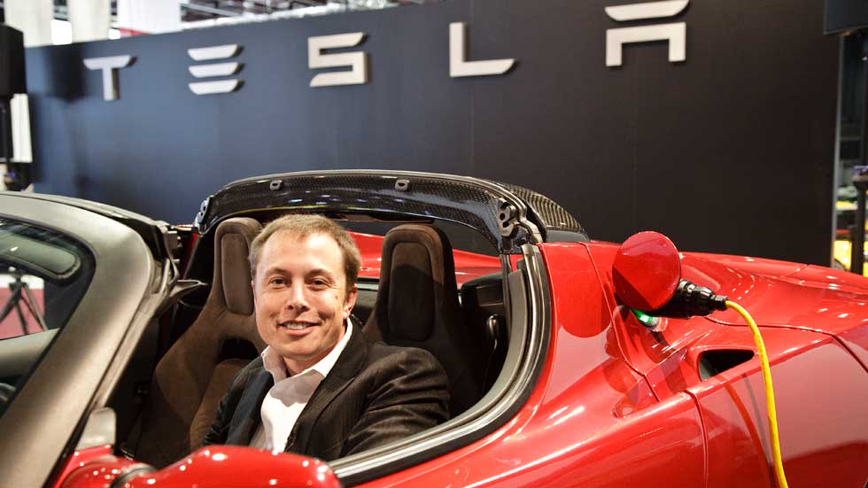 Elon Musk aboga por el fin de la gasolina y el Diesel