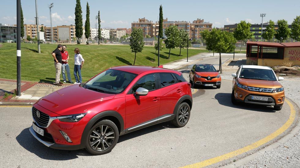 Mazda CX-3 frente a Renault Captur y Suzuki Vitara