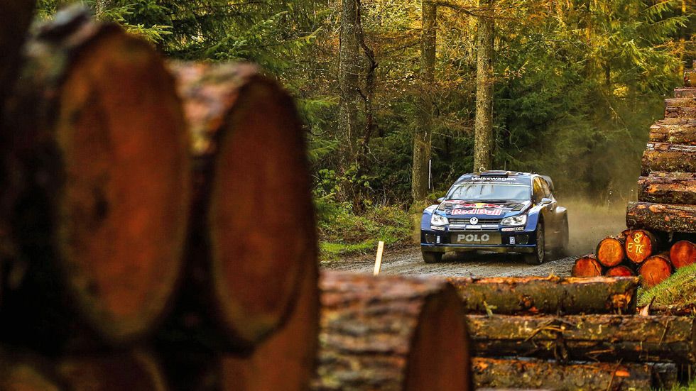 Rally de Gales GB 2015: Sébastien Ogier lidera en el arranque
