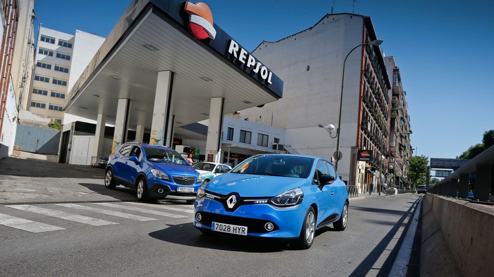 10 maneras poco conocidas de ahorrar combustible al conducir